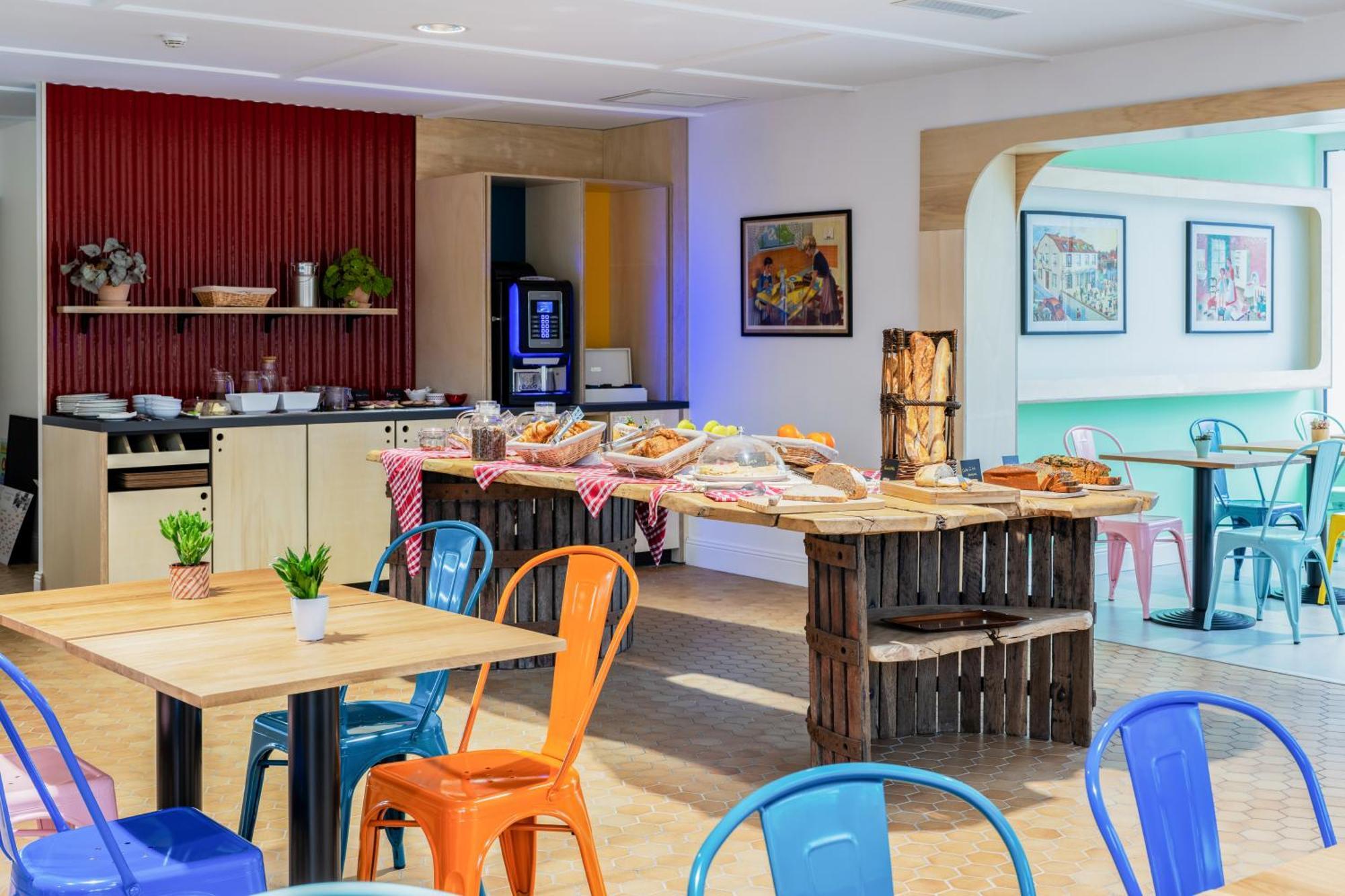 Greet Hotel Châtellerault Kültér fotó