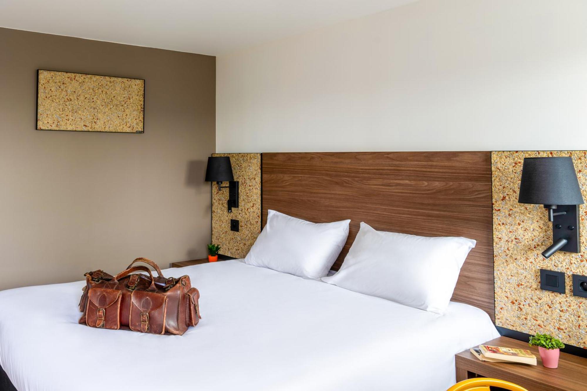 Greet Hotel Châtellerault Kültér fotó