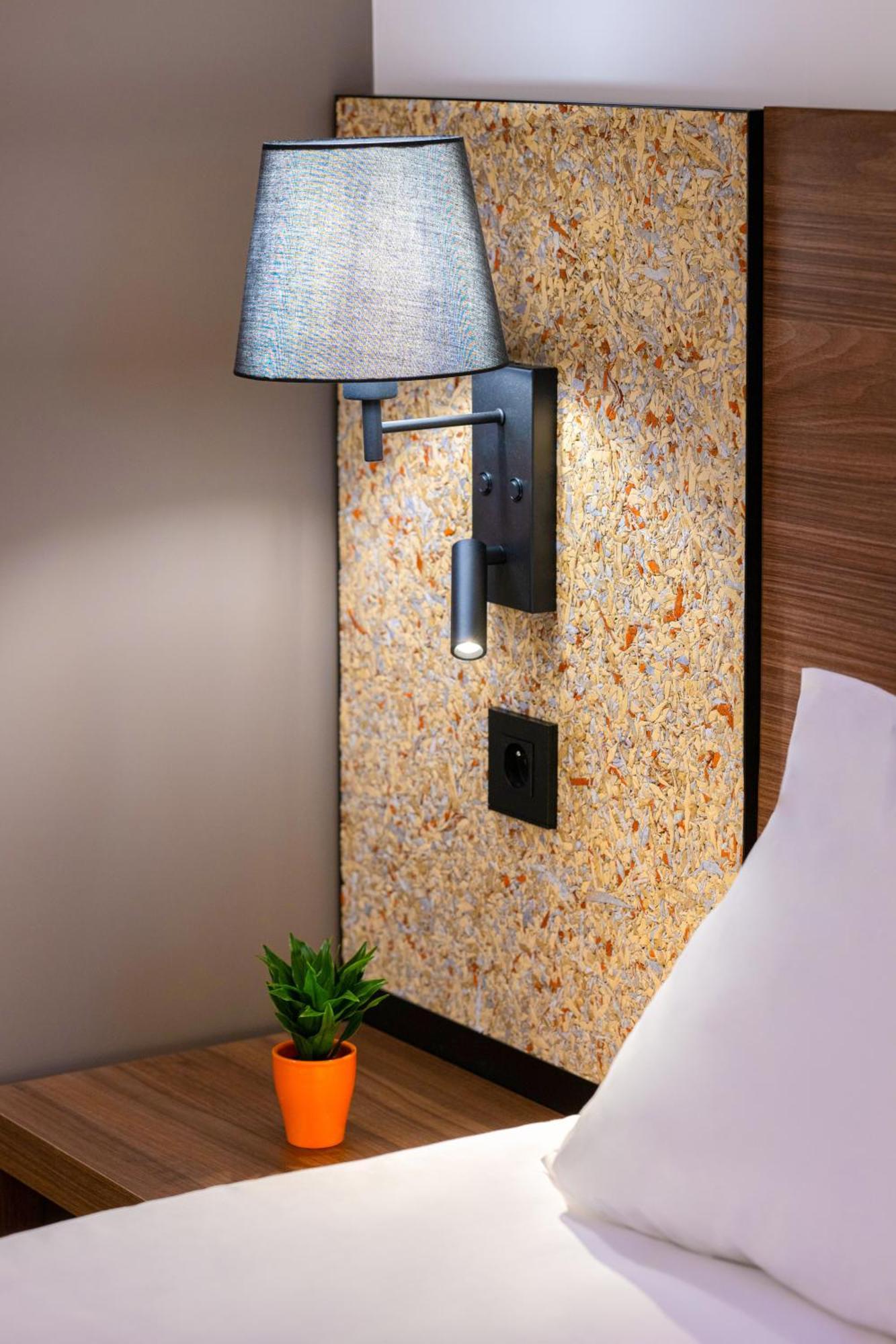 Greet Hotel Châtellerault Kültér fotó
